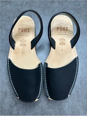 PONS Black Leather Women's Avarca Sandals